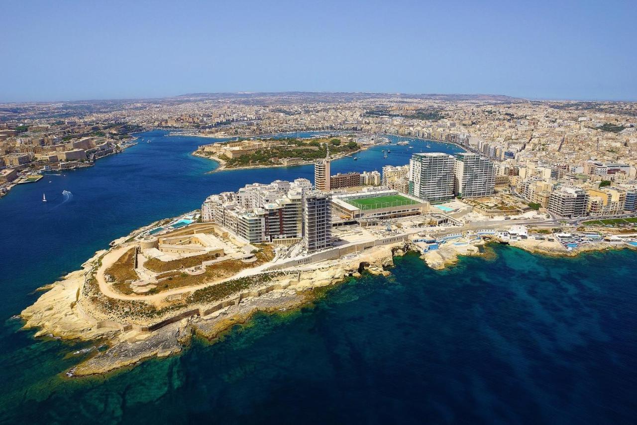 Modern Family Holiday Retreat In Gzira Слима Экстерьер фото